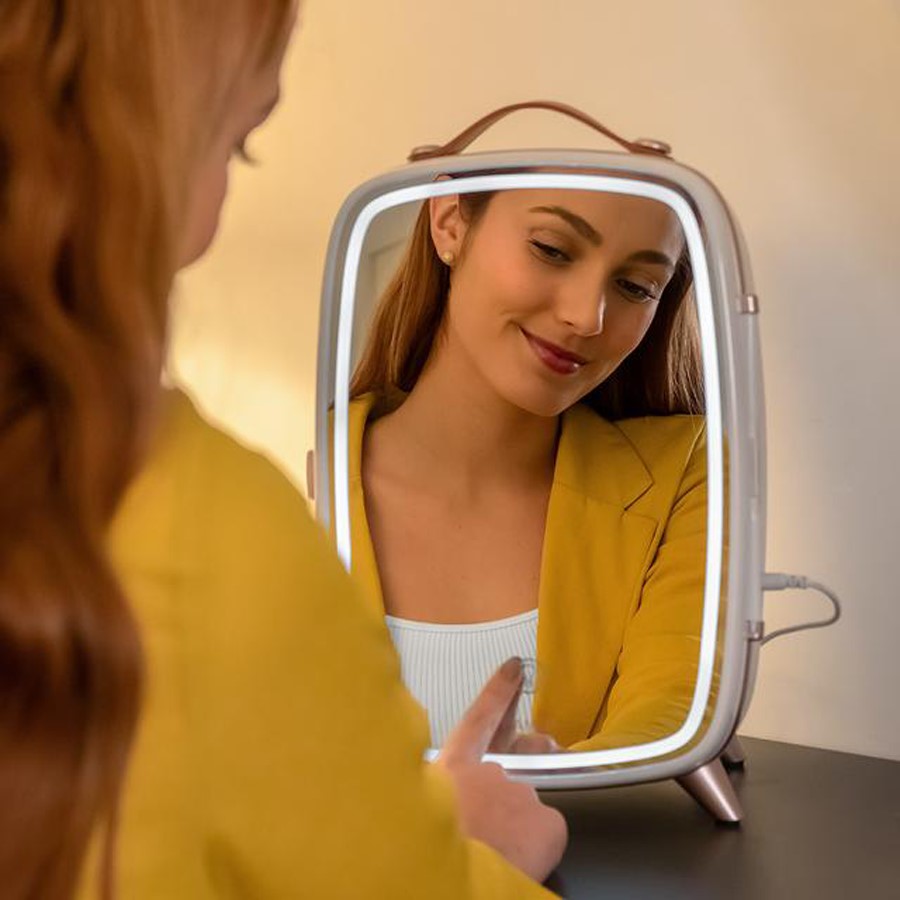 additioanl image for  Cecotec Cooling Beauty Mirror 6L 6000 