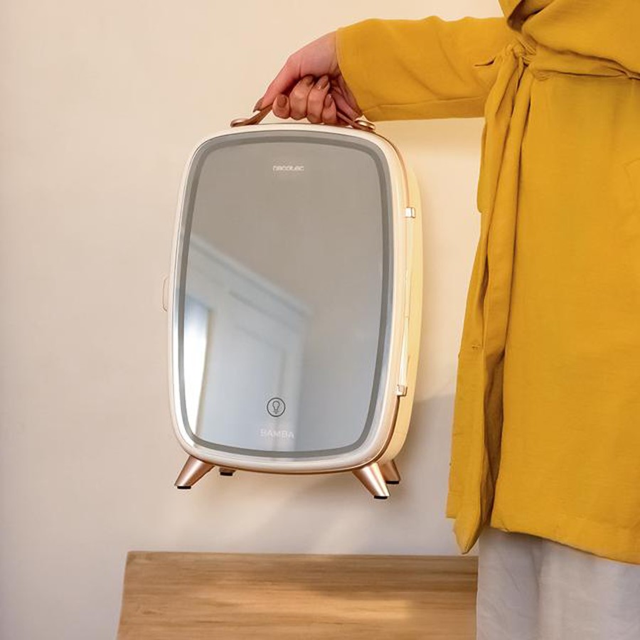 additioanl image for  Cecotec Cooling Beauty Mirror 6L 6000 