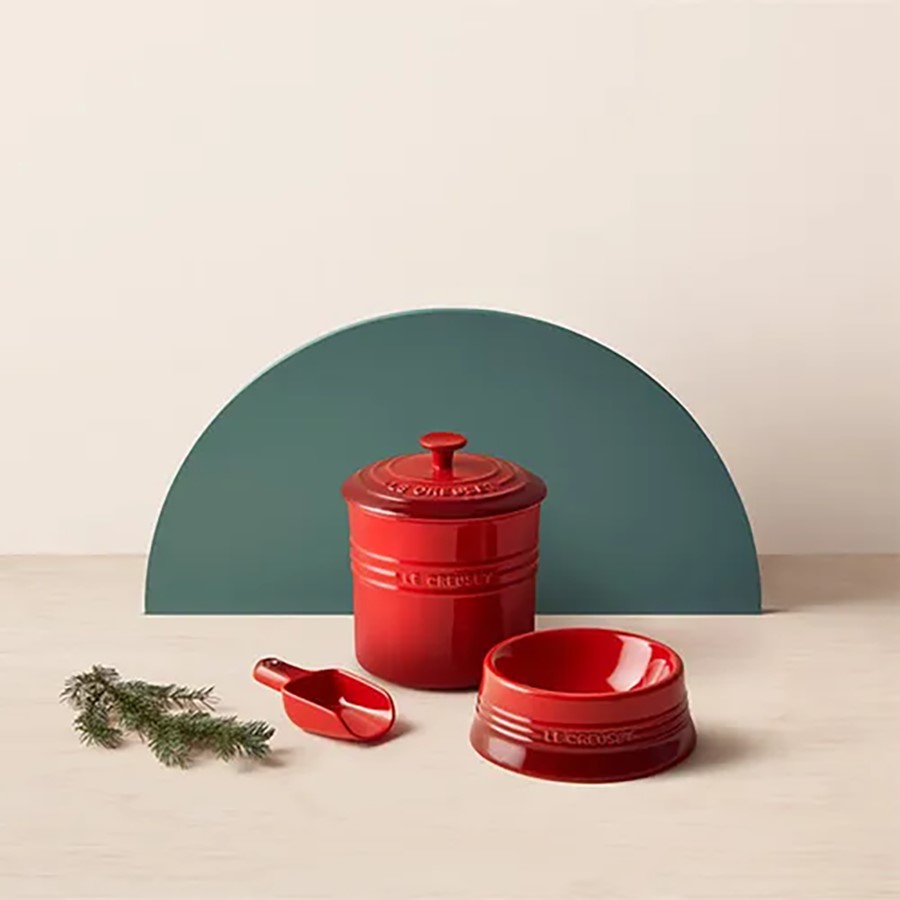 additioanl image for  Le Creuset Pet Bowl Medium Cerise 