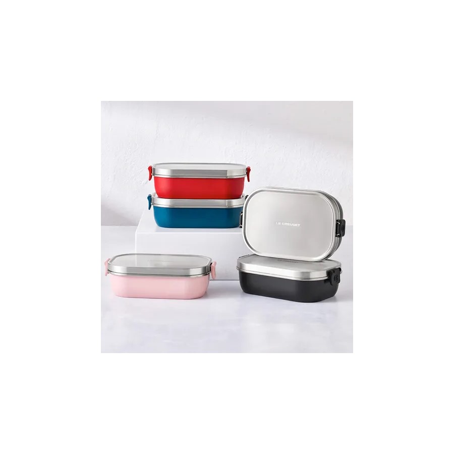 additioanl image for  Le Creuset Lunch Box Matte Black 900 ml 