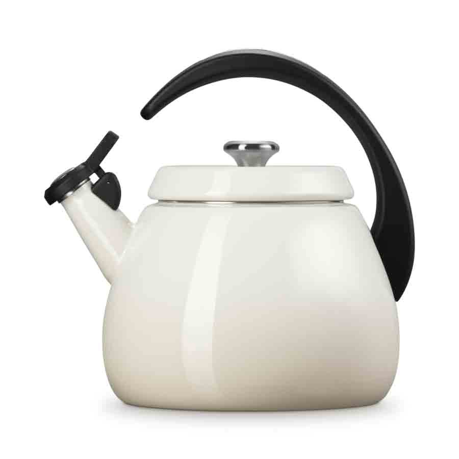 additioanl image for  Le Creuset Cloche Kettle Meringue 2.1L 
