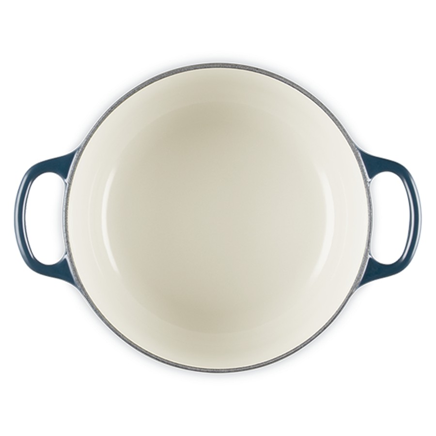 additioanl image for  Le Creuset Round Cassorole Nuit 20 cm 