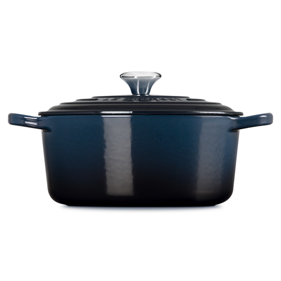 additioanl image for  Le Creuset Round Casserole Nuit 22 cm 