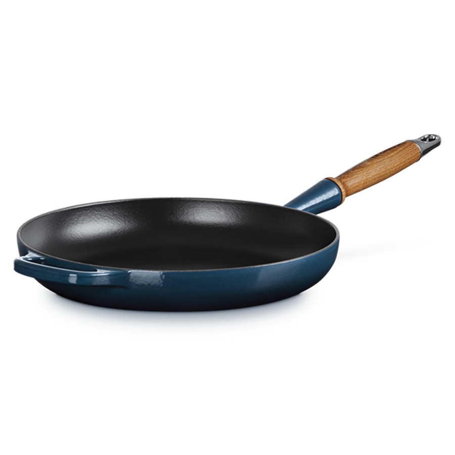 additioanl image for  Le Creuset Skillet Wood Handle Nuit 28cm 