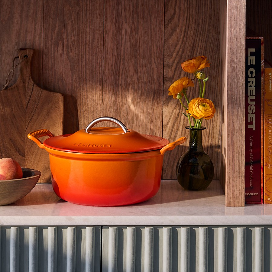 additioanl image for  Le Creuset MH Rd Casserole Flame 26 cm 