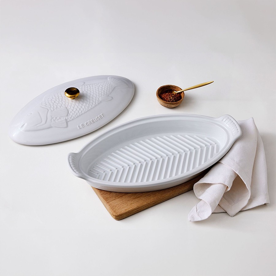 additioanl image for  Le Creuset Heritage Fish Dish White 