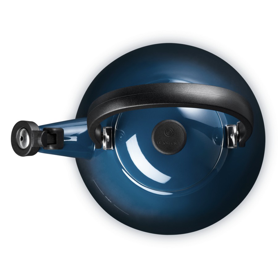additioanl image for  Le Creuset Kone Kettle Nuit 1.6 Litre 