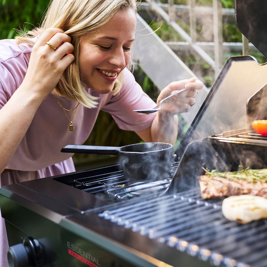 additioanl image for  Char-Broil Essential 4 G 