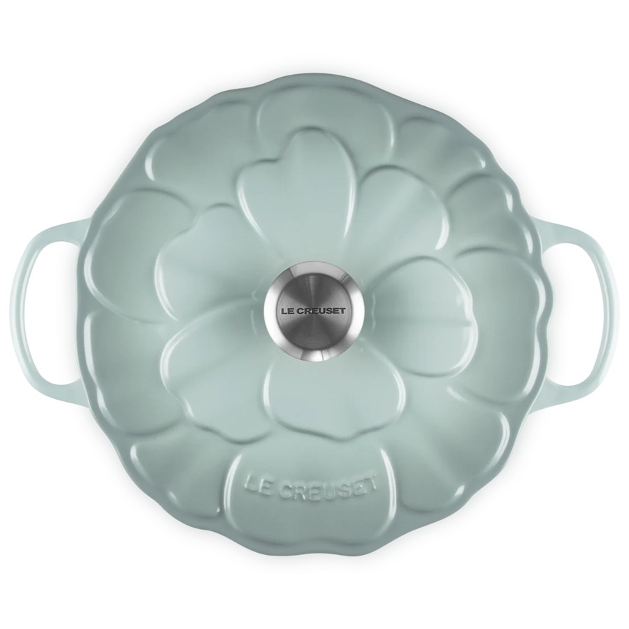additioanl image for  Le Creuset Petal Rd. Cass Sea Salt 26 cm 