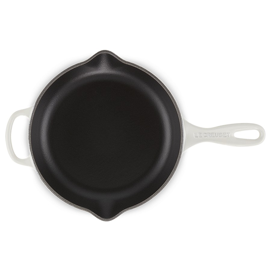 additioanl image for  Le Creuset Round Skillet Meringue 23cm 