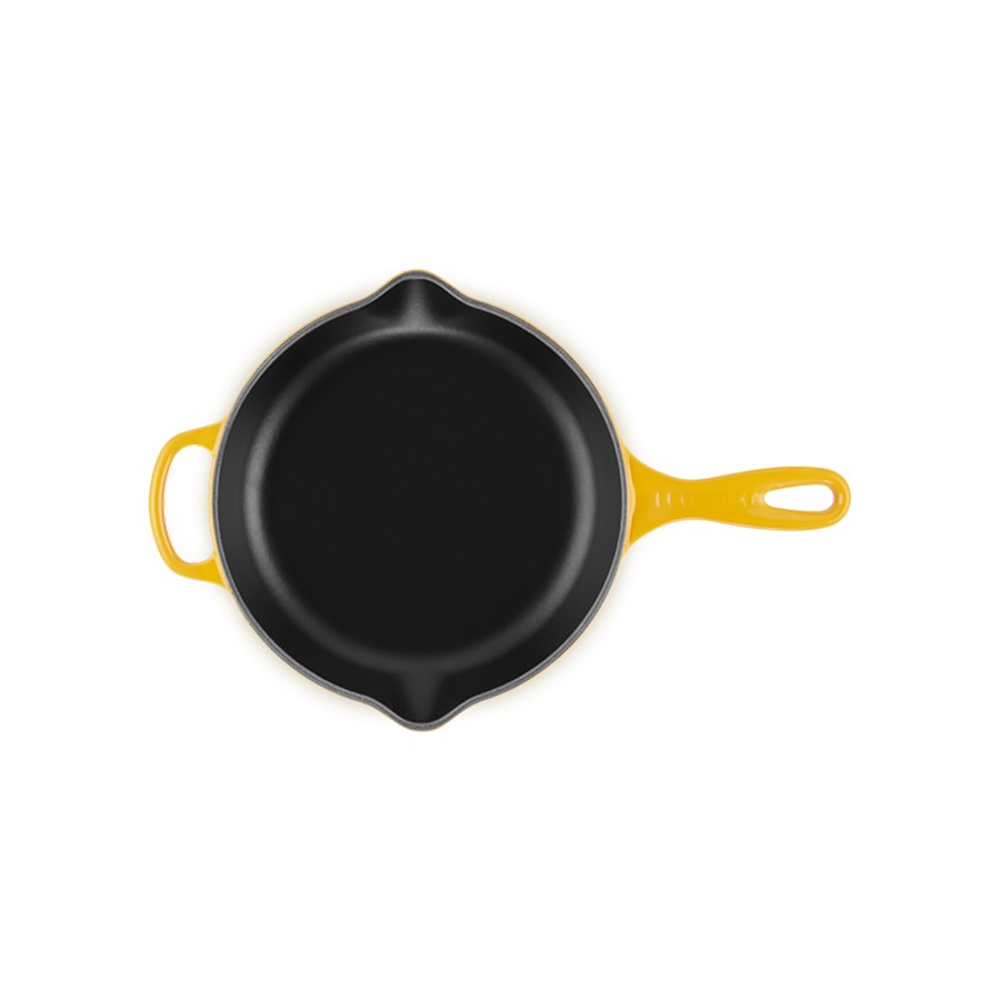additioanl image for  Le Creuset Round Skillet Nectar 23 cm 