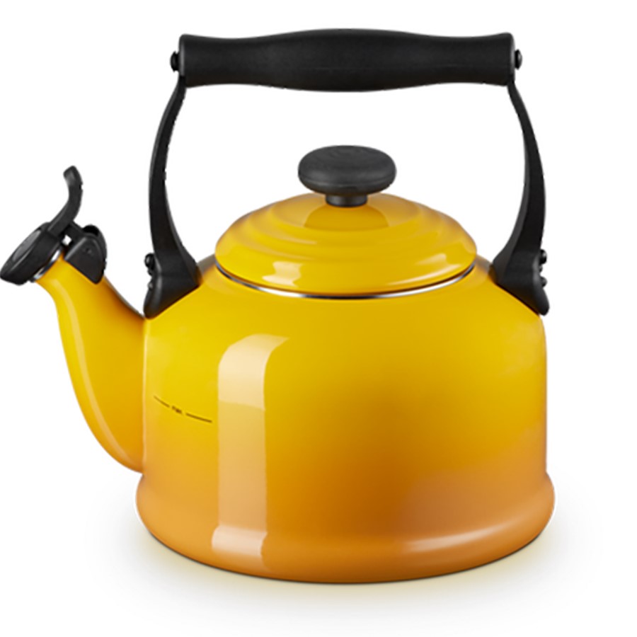 additioanl image for  Le Creuset Trad. Kettle Nectar 2.1L 