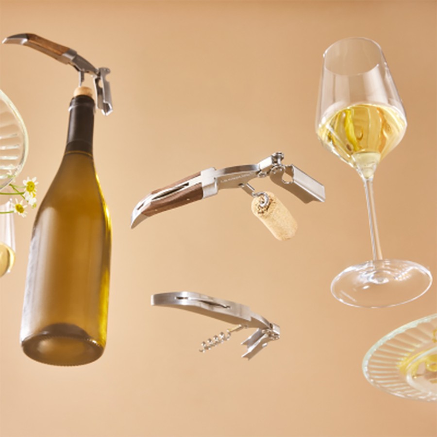 additioanl image for  Le Creuset Premium Waiter's Friend Wood 