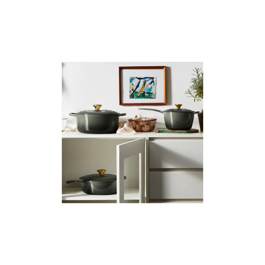 additioanl image for  Le Creuset Round Casserole Thyme 24 cm 